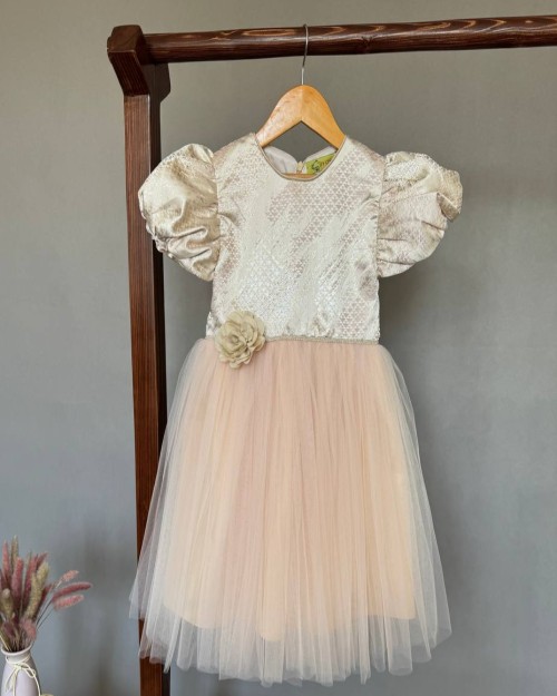  سارافن مجلسی آستین پفی مشخصات