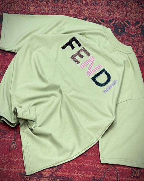  تیشرت fendi 